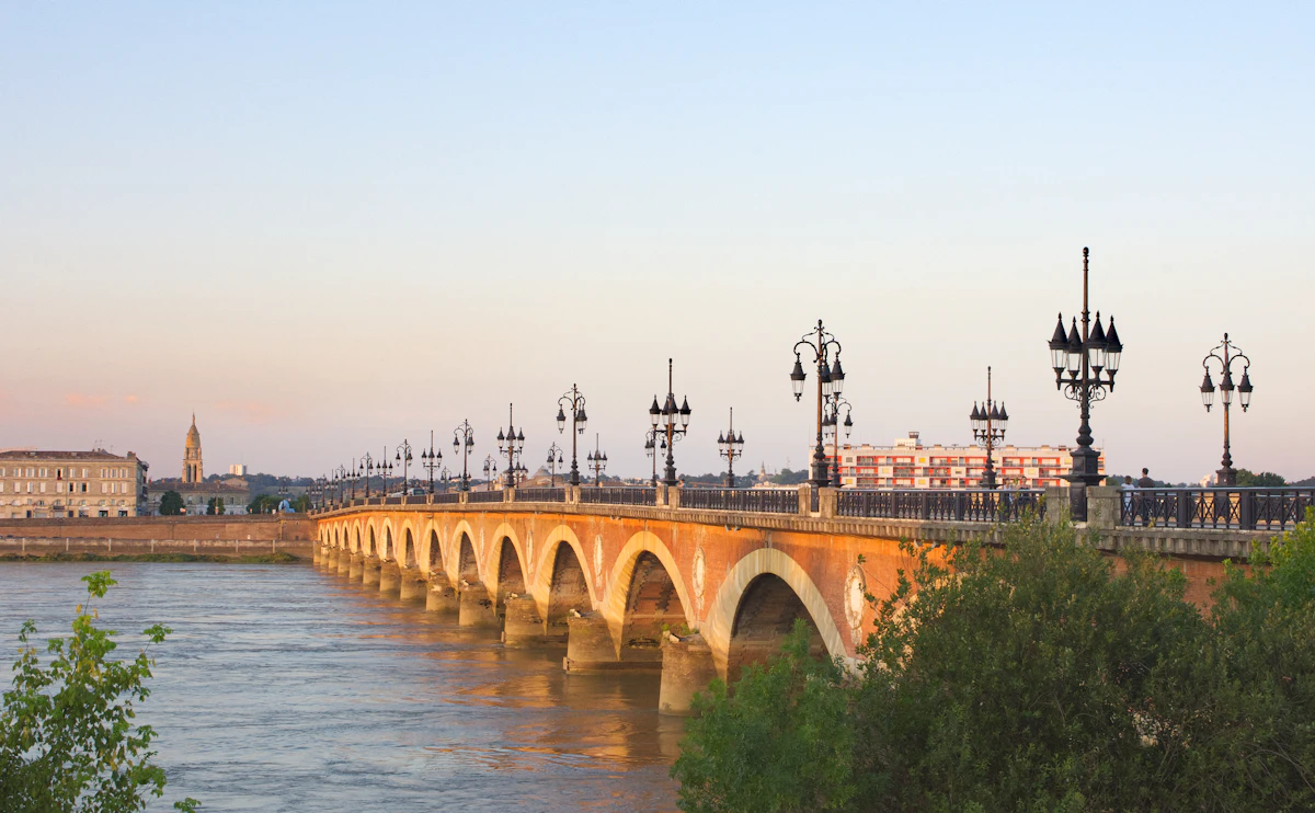 bordeaux-esim-guide